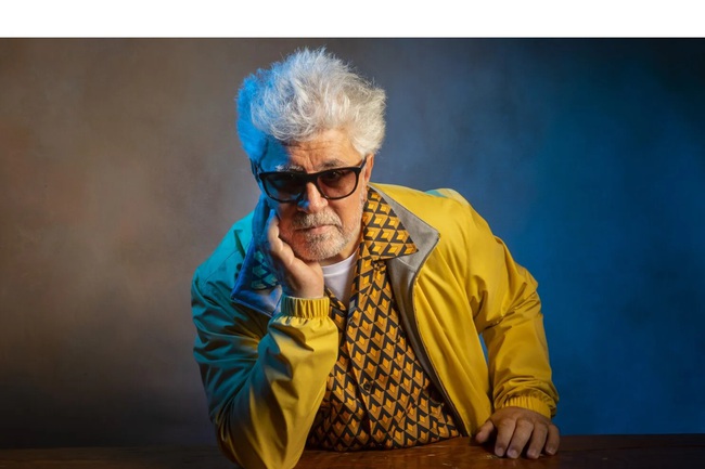 Pedro Almodovar- đạo diễn vừa "rinh" Sử tử Vàng: "Cuộc sống luôn cần trí tưởng tượng" - Ảnh 3.